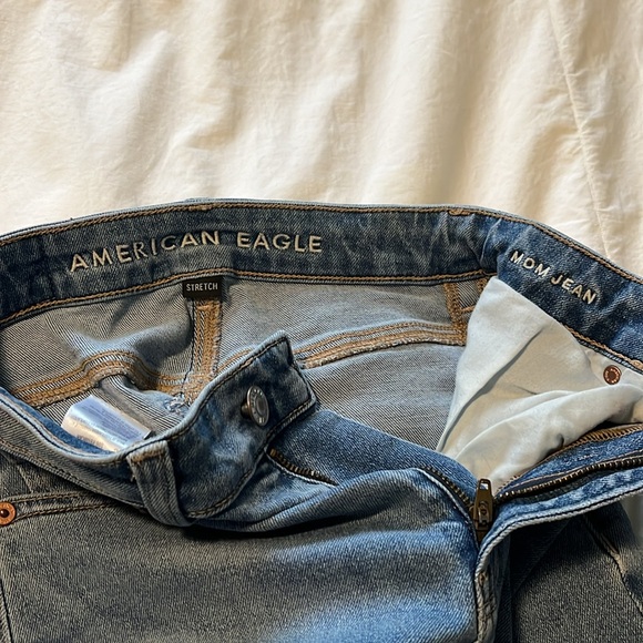 American Eagle Mom Jeans - Picture 3 of 3